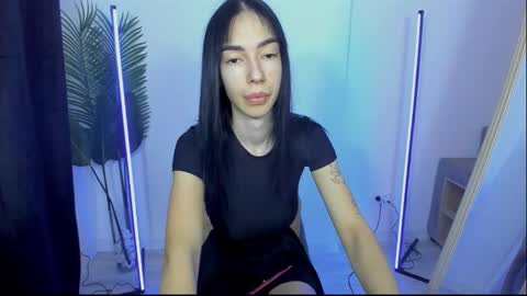 Snapshot of celine_roxelle chatting on 23, 10, 2025 Celine Roxelle online show from 23, 10, 2025