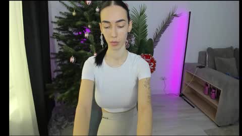 Snapshot of celine_roxelle chatting on 18, 11, 2025 Celine Roxelle online show from 18, 11, 2025