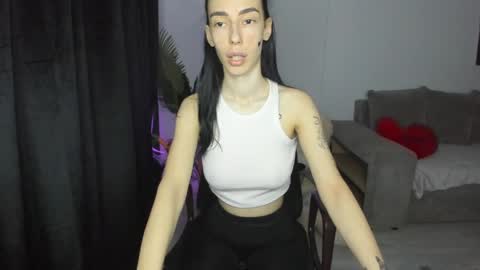 Celine Roxelle online show from 3, 4, 2026