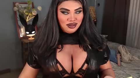 cellinekittcumerr online show from 5, 10, 2025