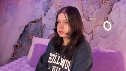 Hello guys my name is Sofi and Lizzie and  Vanessa online show from 6, 2, 2026