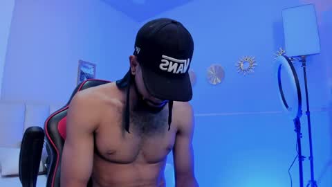 Snapshot of cero_khalifa chatting on 7, 5, 2026 cero khalifa online show from 7, 5, 2026