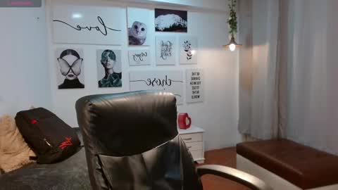 Snapshot of cerokershelby chatting on 25, 11, 2025 Ceroke online show from 25, 11, 2025