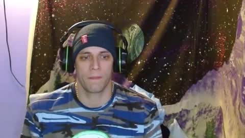 Snapshot of cguffey2284 chatting on 8, 1, 2025 cguffey2284 online show from 8, 1, 2025