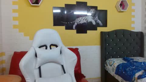 Snapshot of chacorta_ chatting on 4, 4, 2026 chacorta_ online show from 4, 4, 2026