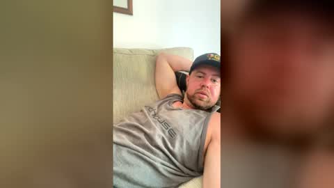 Snapshot of chad25old chatting on 18, 5, 2026 chad25old online show from 18, 5, 2026