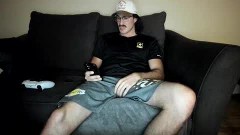 Snapshot of chadpowerz chatting on 28, 4, 2026 Lydong online show from 28, 4, 2026