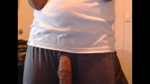 Snapshot of chainnballz chatting on 19, 11, 2025 ChainNballzz online show from 19, 11, 2025