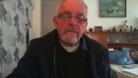 Snapshot of champers37 chatting on 11, 3, 2025 Champers online show from 11, 3, 2025