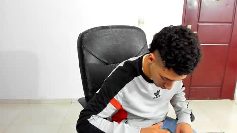 Snapshot of chandler_kenji chatting on 1, 12, 2025 Kenji online show from 1, 12, 2025