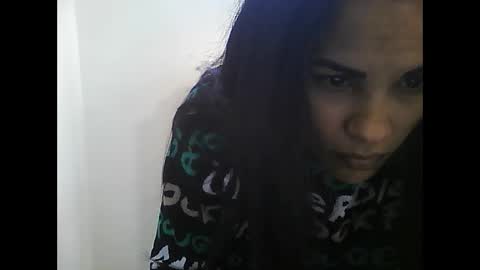 Snapshot of chanelchicasexy chatting on 7, 3, 2025 Laura online show from 7, 3, 2025