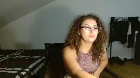 Stephanieblisss online show from 8, 12, 2024