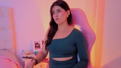 Snapshot of chanellgv chatting on 13, 10, 2025 Chanell online show from 13, 10, 2025