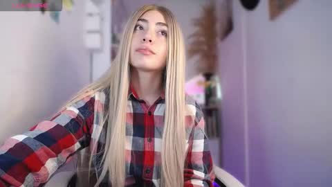 channel_blonde_a online show from 5, 11, 2025