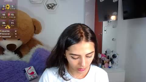 Snapshot of channelrose_1 chatting on 31, 12, 2024 Isabella online show from 31, 12, 2024