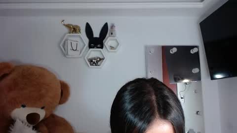 Snapshot of channelrose_1 chatting on 8, 1, 2025 Isabella online show from 8, 1, 2025