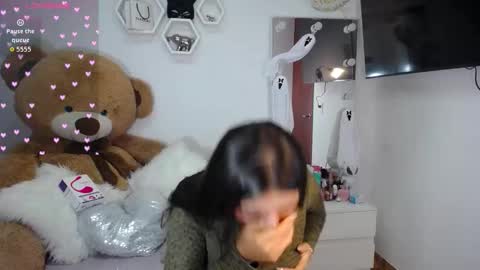 Snapshot of channelrose_1 chatting on 30, 10, 2025 Isabella online show from 30, 10, 2025