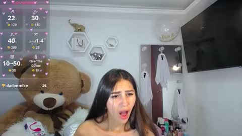 Snapshot of channelrose_1 chatting on 31, 10, 2025 Isabella online show from 31, 10, 2025