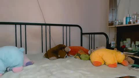 Snapshot of chantal__cc chatting on 9, 3, 2025 chantal__cc online show from 9, 3, 2025