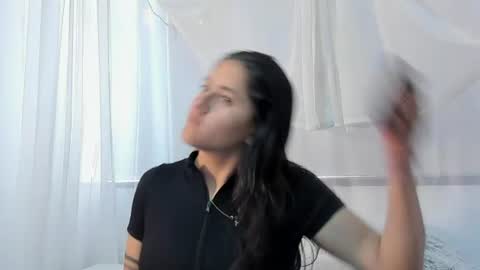 Snapshot of chantal_adams0 chatting on 15, 7, 2026 chantal online show from 15, 7, 2026