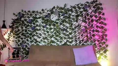   online show from 14, 12, 2024