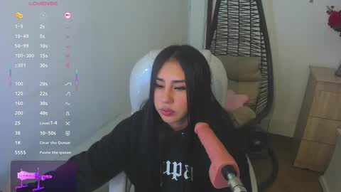 Snapshot of chantall_valkoba chatting on 16, 11, 2025 Chantall online show from 16, 11, 2025