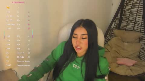 Snapshot of chantall_valkoba chatting on 18, 11, 2025 Chantall online show from 18, 11, 2025