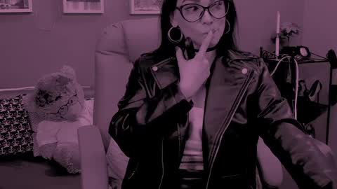 The Queen online show from 29, 3, 2026