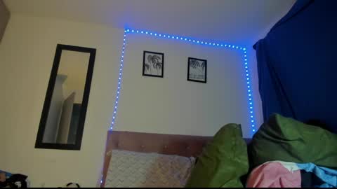 chantellebony online show from 12, 4, 2026