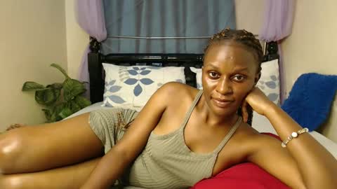 Snapshot of chantelsamz2 chatting on 5, 12, 2024 Chantel online show from 5, 12, 2024