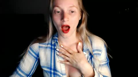 Snapshot of chanti_lovee chatting on 3, 7, 2026 We Vibe Device that vibrates at the sound of Tips and makes me wet. vibe lush edging daddy lovense online show from 3, 7, 2026