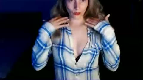 Snapshot of chanti_lovee chatting on 15, 7, 2026 We Vibe Device that vibrates at the sound of Tips and makes me wet. vibe lush edging daddy lovense online show from 15, 7, 2026