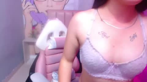 Snapshot of chari_taylor chatting on 17, 1, 2025 Chari Taylor online show from 17, 1, 2025