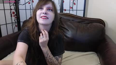 Chariot May online show from 26, 2, 2025