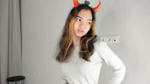 Snapshot of charitybergeaux chatting on 26, 11, 2025 MIchelle online show from 26, 11, 2025