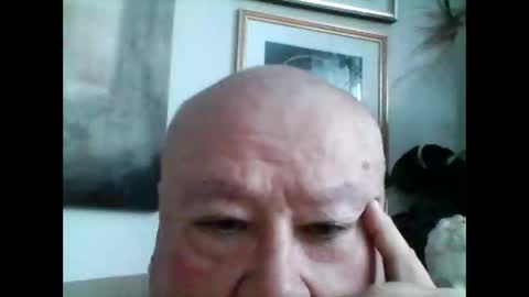 Snapshot of charles191977 chatting on 2, 12, 2025 charles191977 online show from 2, 12, 2025