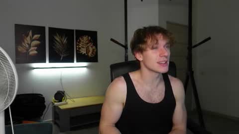 Snapshot of charles_dreams chatting on 19, 11, 2025 CHARLES DREAMS online show from 19, 11, 2025