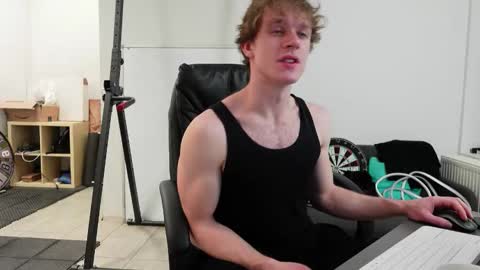 Snapshot of charles_dreams chatting on 23, 11, 2025 CHARLES DREAMS online show from 23, 11, 2025