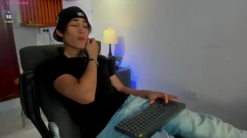 Snapshot of charley_morgan chatting on 10, 2, 2025 charley_morgan online show from 10, 2, 2025