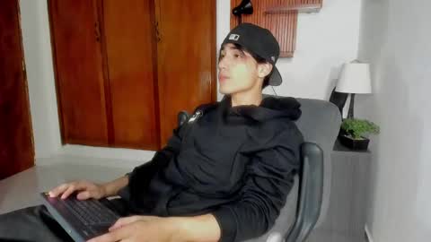 Snapshot of charley_morgan chatting on 17, 2, 2025 charley_morgan online show from 17, 2, 2025