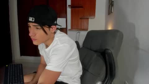 Snapshot of charley_morgan chatting on 23, 2, 2025 charley_morgan online show from 23, 2, 2025