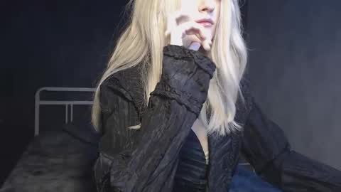 Snapshot of charlie_crystal chatting on 19, 2, 2026 Charlie online show from 19, 2, 2026