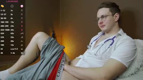 Snapshot of charlie_smiley chatting on 1, 12, 2024 Charlie Smiley online show from 1, 12, 2024