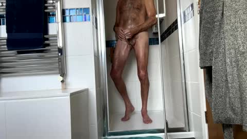 Snapshot of charlieg123 chatting on 18, 2, 2025 Gary online show from 18, 2, 2025