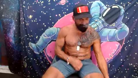 Snapshot of charlieprospect chatting on 10, 11, 2025 Charlie Prospect online show from 10, 11, 2025