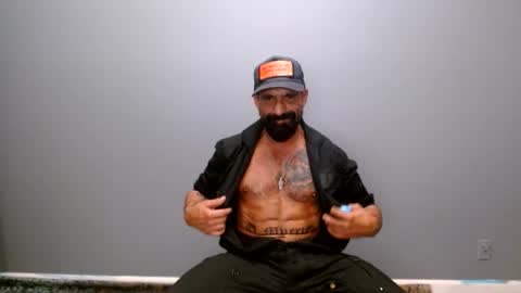 Snapshot of charlieprospect chatting on 5, 12, 2025 Charlie Prospect online show from 5, 12, 2025