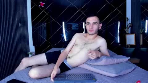 Snapshot of charlizee_23 chatting on 20, 5, 2026 Charlize online show from 20, 5, 2026