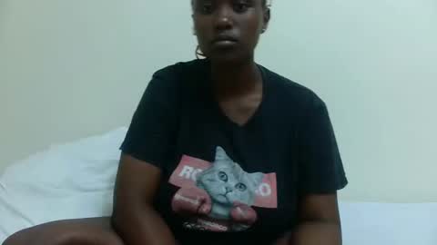 Snapshot of charllette chatting on 27, 2, 2025 charllette online show from 27, 2, 2025