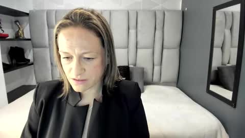 Charlot milf online show from 5, 3, 2026