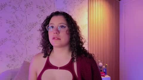 Snapshot of charlote__miller chatting on 19, 4, 2026 You honey online show from 19, 4, 2026
